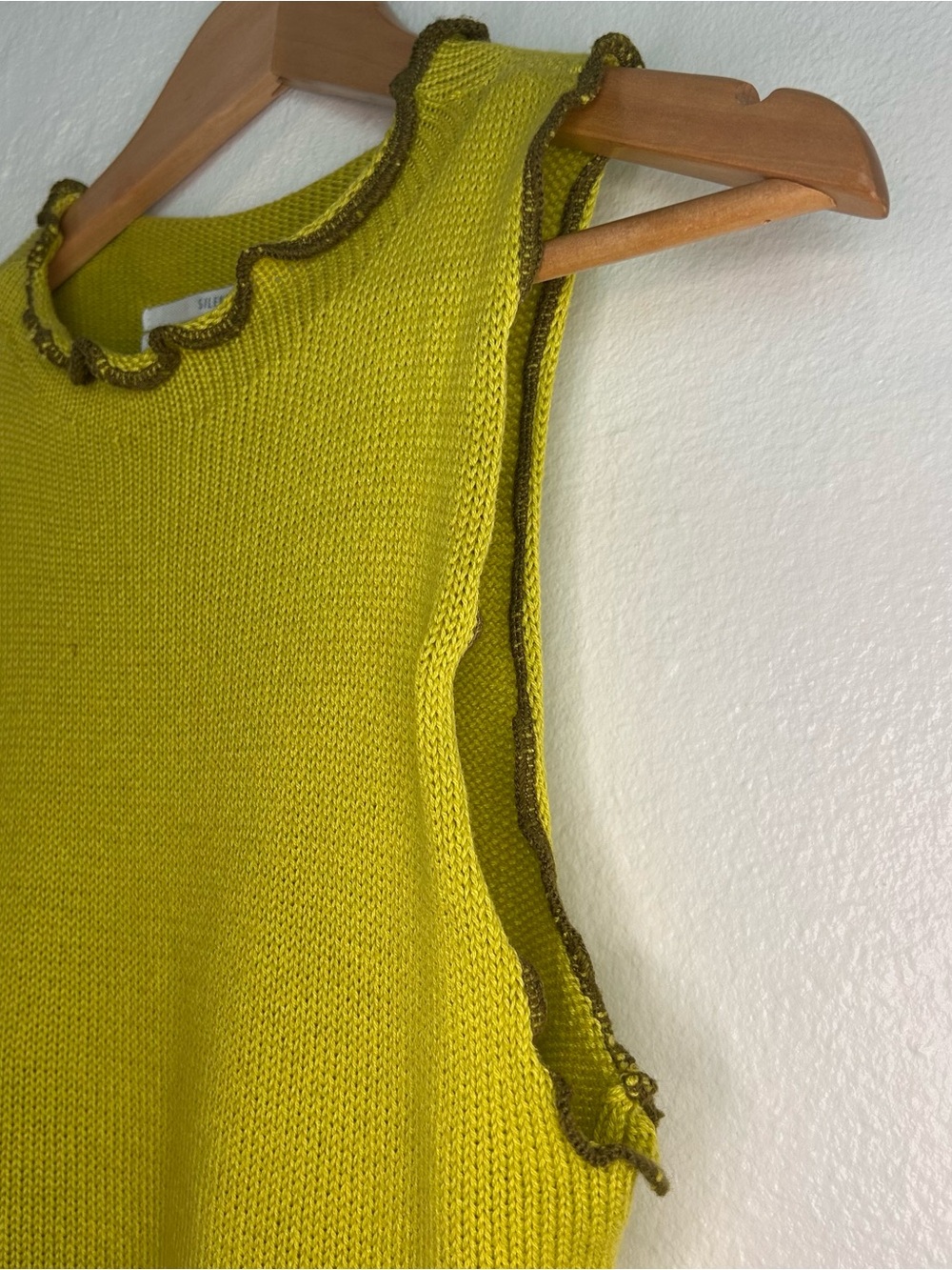 Silence + Noise Sleeveless Knit Tank with Lettuce Edge - Lime Green Size Small - Picture 3 of 7